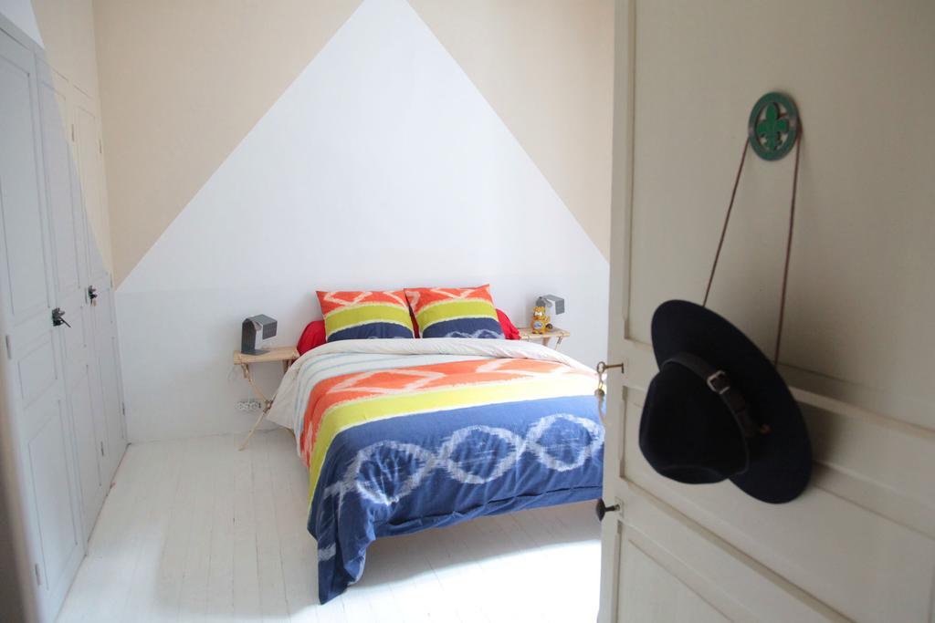 La Bonne Ecole Bed and Breakfast Les Landes-Genusson Eksteriør billede